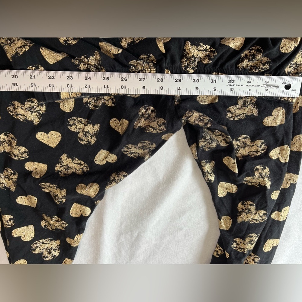 No boundaries, black and gold capri leggings, XL - Picture 8 of 8